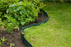 Tuinborderrand PE Groen 3mm - 10x0,15m - Nature 9 Tuinborderrand PE Groen 3mm - 10x0,15m - Nature -Groen Verkoop tuinborderrand pe groen 3mm 10x0 15m nature 3