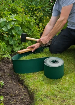 Tuinborderrand PE Groen 3mm - 10x0,15m - Nature 10 Tuinborderrand PE Groen 3mm - 10x0,15m - Nature -Groen Verkoop tuinborderrand pe groen 3mm 10x0 15m nature 4